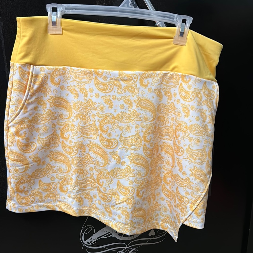 Golf skort